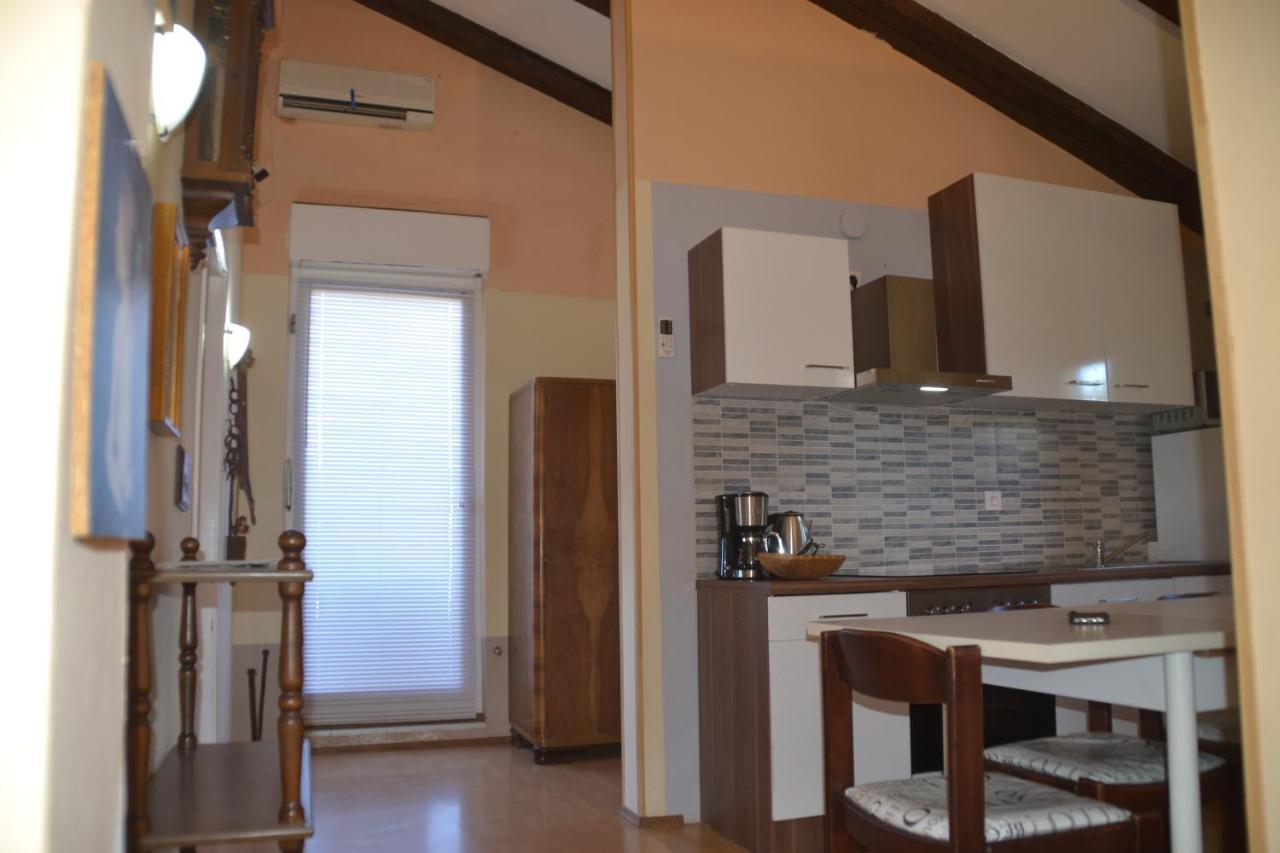 Villa Valkane Pet Friendly 150M From The Stunning Valkane Beach, City Indoor Pools-Fitness And City Mall Pula Exteriér fotografie